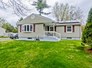 89 Carol Ann St, Springfield, MA 01128