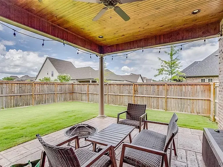 830 Arundell St — Photo 29