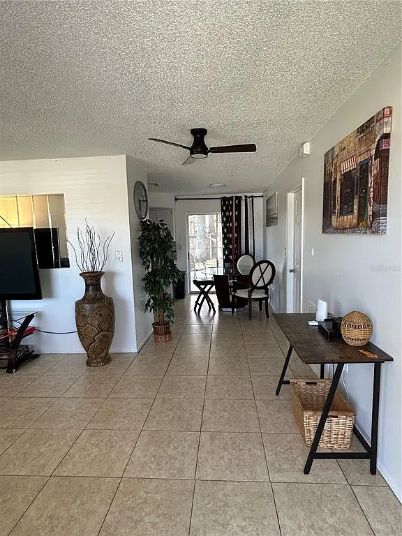 2 bed, 2.0 bath, 1312 sqft, $1,700 — Photo 2