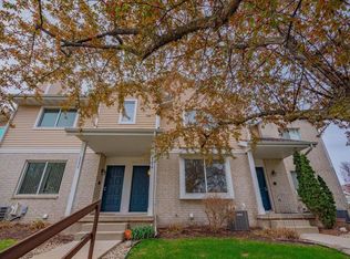 6933 Chester Dr APT G, Madison, WI 53719
