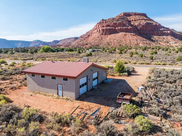 3976 E Juniper Cliffs Dr, Kanab, UT 84741