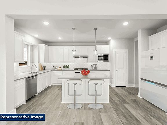 4th image of 7040 Capanna Trl