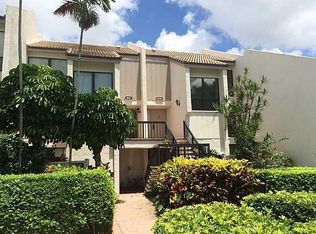 608 Bridgewood Dr, Boca Raton, FL 33434