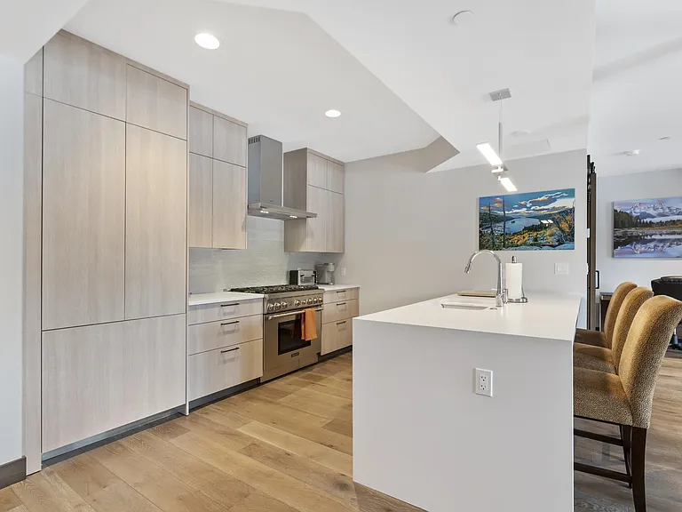 9 Beach Club Dr #108 — Photo 4