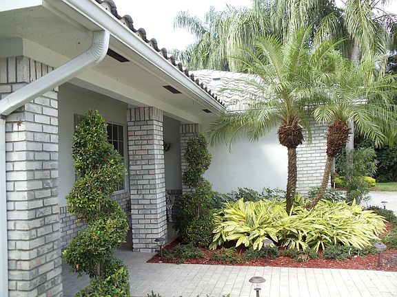 5th image of 1733 SW 103rd Ln