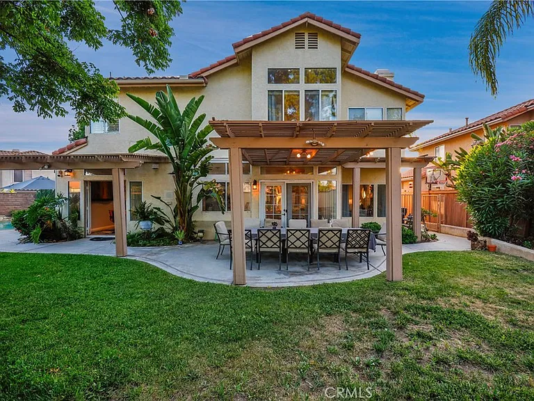 39990 Gibraltar Dr — Photo 3