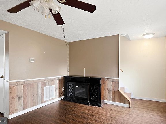 4th image of 111 Quail Ct