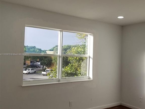 4th image of 4364 NW 9th Ave APT 15-3C