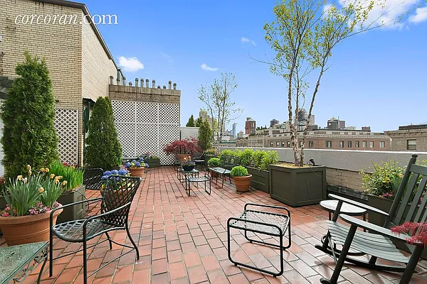 Sold by Corcoran | media 6