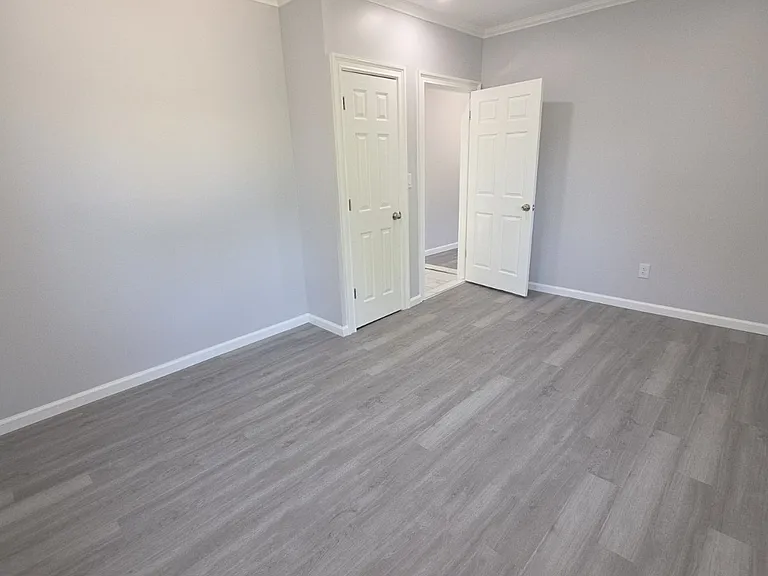 3230 Lexington Ave #13 — Photo 16