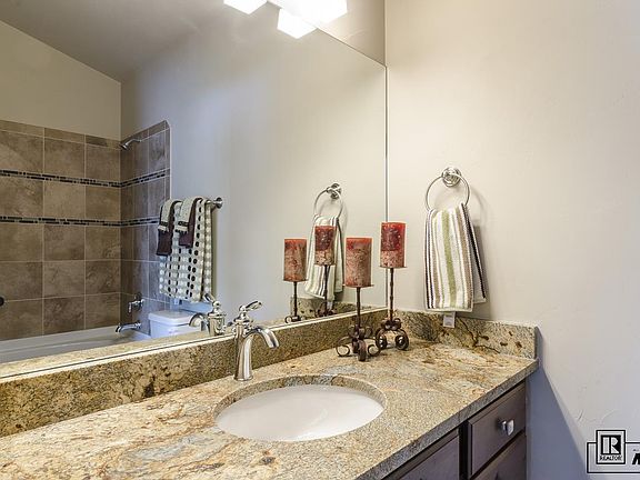3rd image of 459 Willett Heights Ct Unit 32