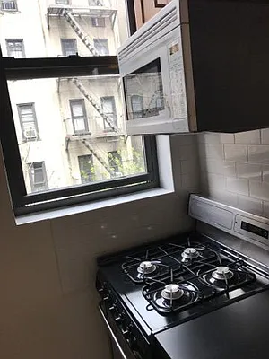 Rented by City & Suburban | media 21