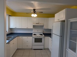 1032 Lethbridge Ave, Kamloops, BC V2B1Y2