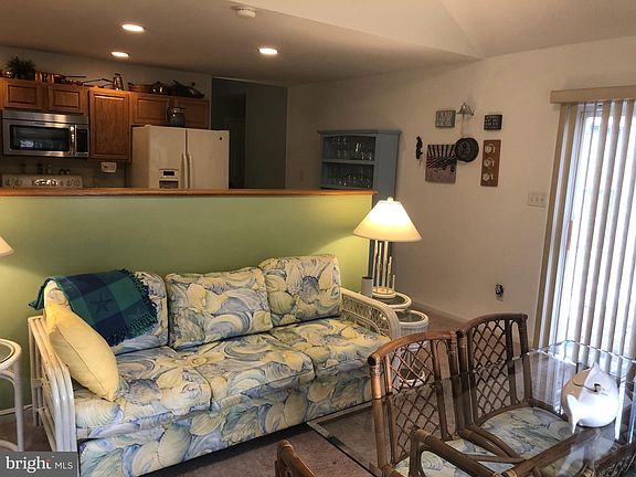 2nd image of 22445 Holly Oak Ln
