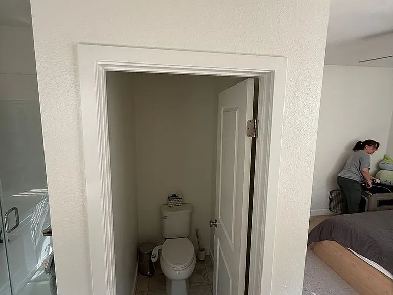 909 Brown St — Photo 14
