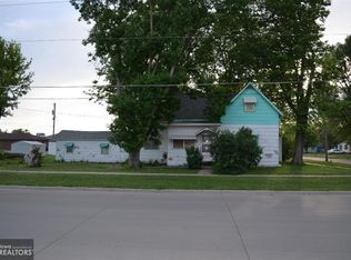 213 N I St, Oskaloosa, IA 52577