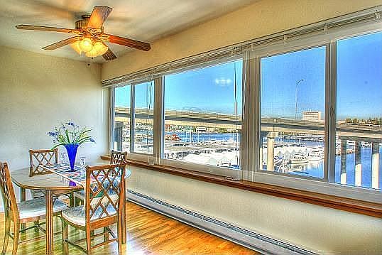 Dine overlooking Moorage 