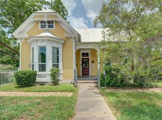 1002 Chestnut St, Bastrop, TX 78602