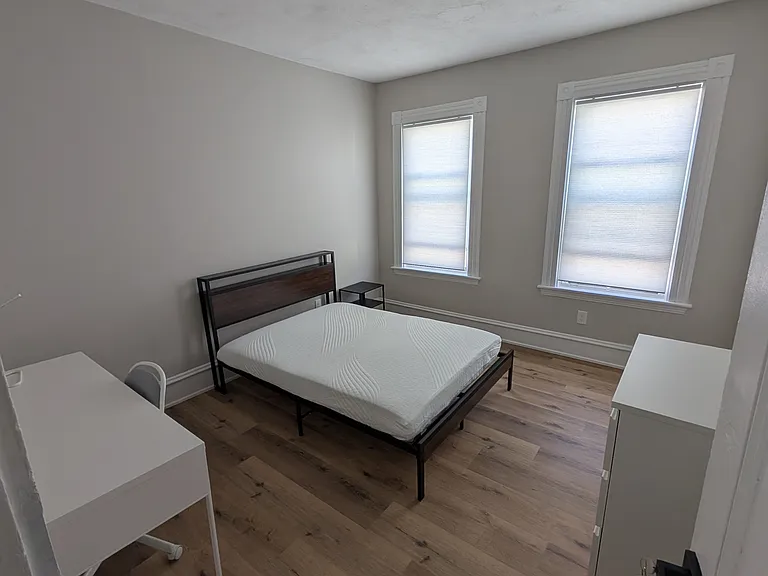 48 Flint St #2 — Photo 14