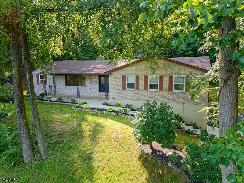 1st image of 56 Wester Rd