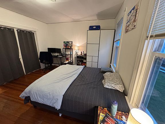 4th image of 49 College Ave #1
