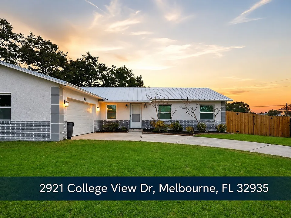 2921 College View Dr