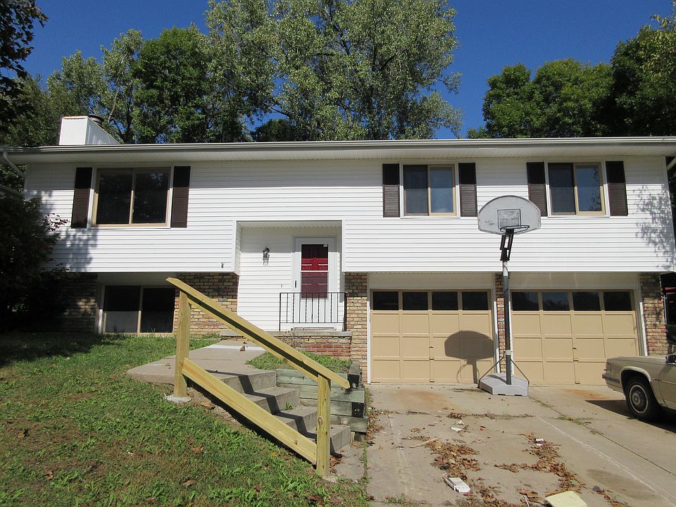 1st image of 3106 Leawood Dr