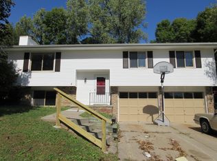 3106 Leawood Dr, Bellevue, NE 68123