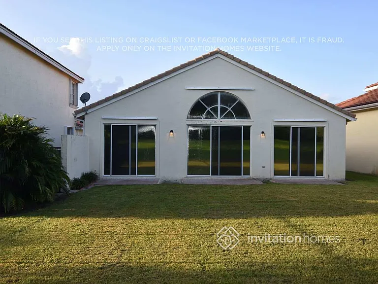 11121 Laurel Walk Rd — Photo 4