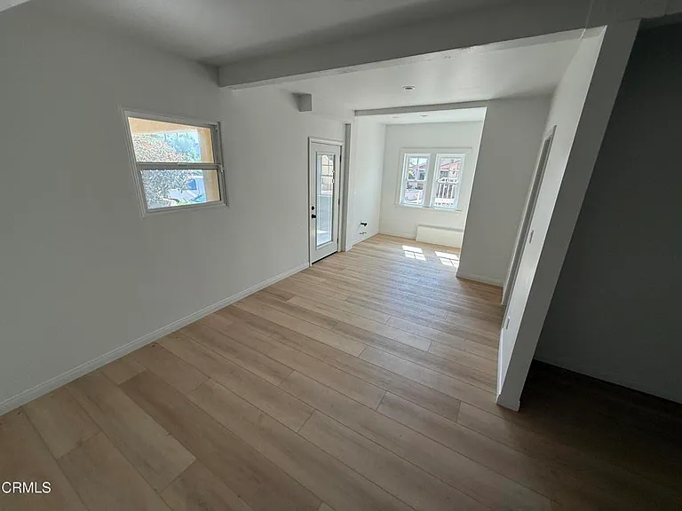 2371 Foster Ave — Photo 17