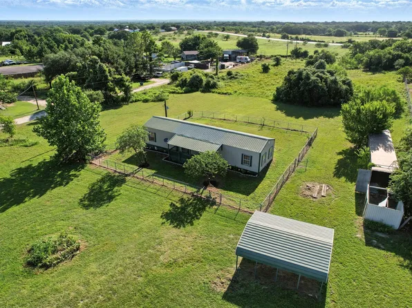 1144 Champ Ln, Springtown, TX 76082