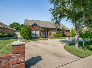 1221 Wedgecrest Ln, Garland, TX 75040