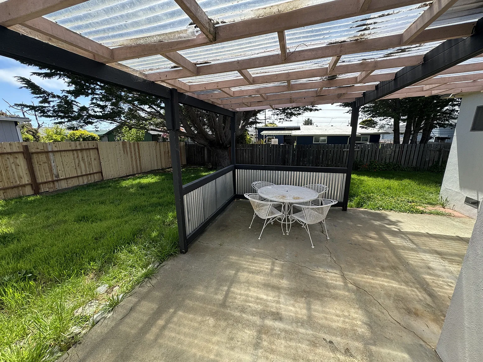 1152 A St - - — Photo 2