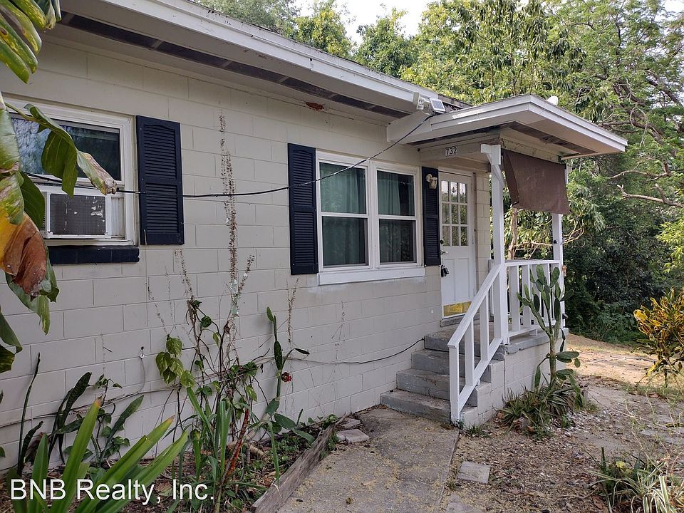 1st image of 732 E Minneola Ave #11961494