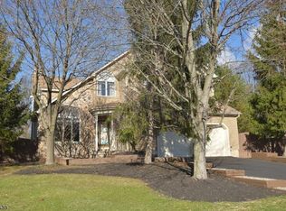 35 Wallace Blvd, Hillsborough, NJ 08844