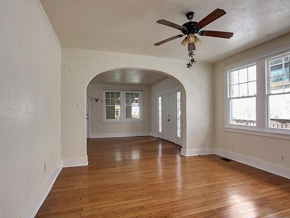 4th image of 3213 Louisiana Avenue Pkwy