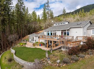 400 Rustic Canyon Dr, Grants Pass, OR