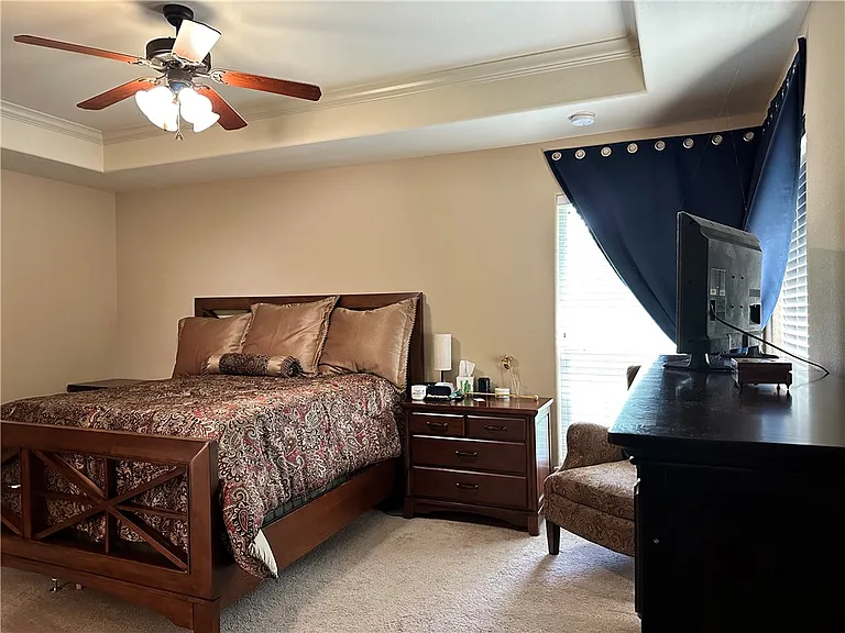 3908 Tournay Ln — Photo 7