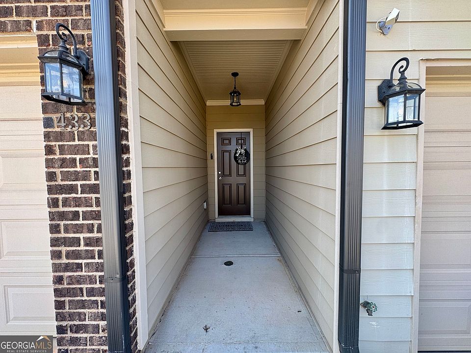 2nd image of 4331 Fulson Dr