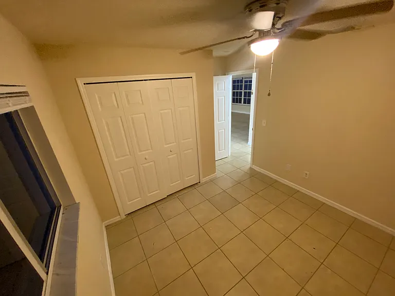 129 Zenith Cir — Photo 7