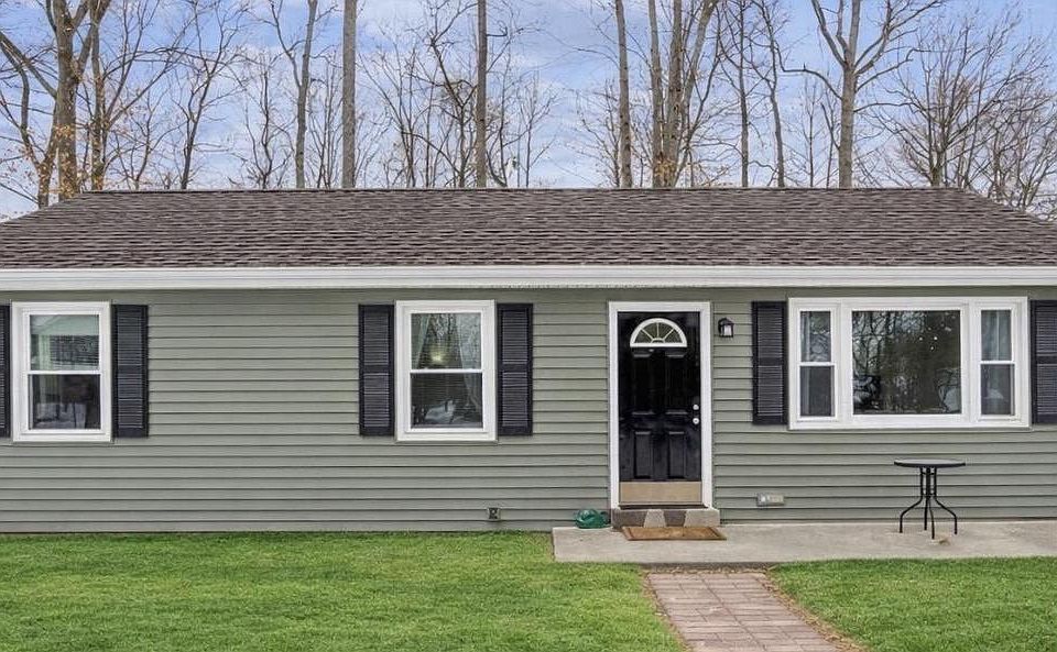 1st image of 304 Spruce Ave