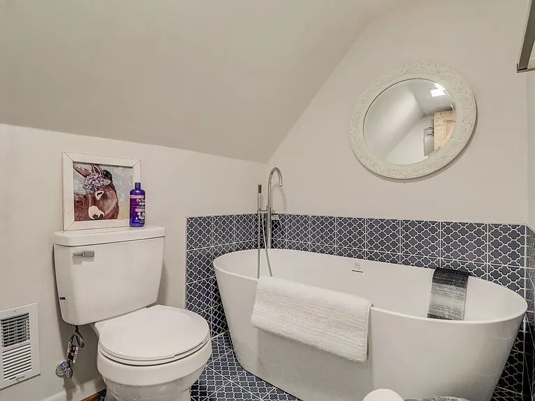Upstairs bathroom