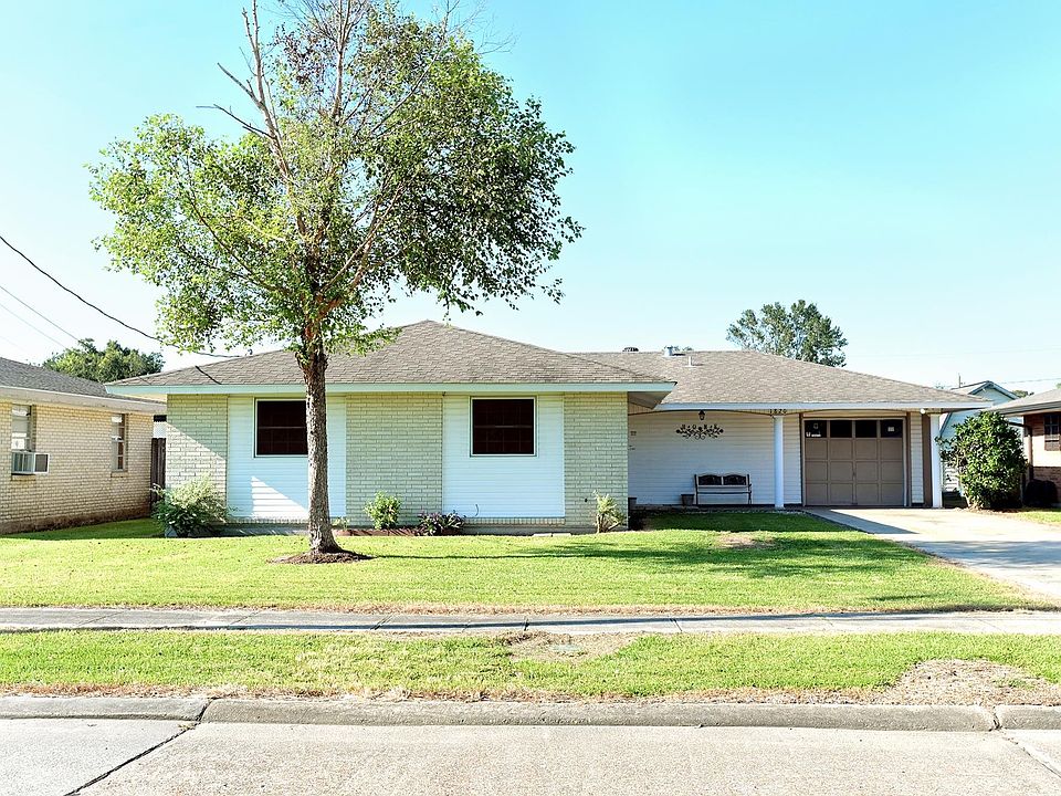 1st image of 1820 Acadian Dr