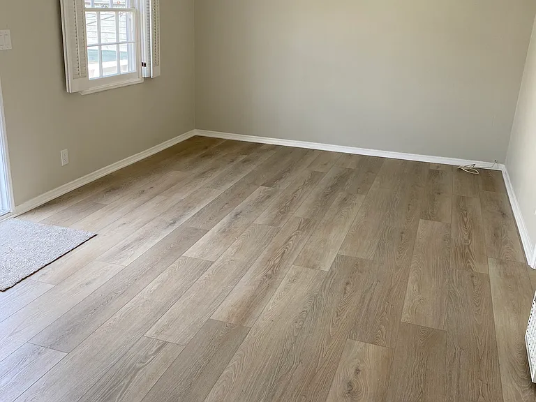320 1/2 Sapphire Ave #1/2 — Photo 4
