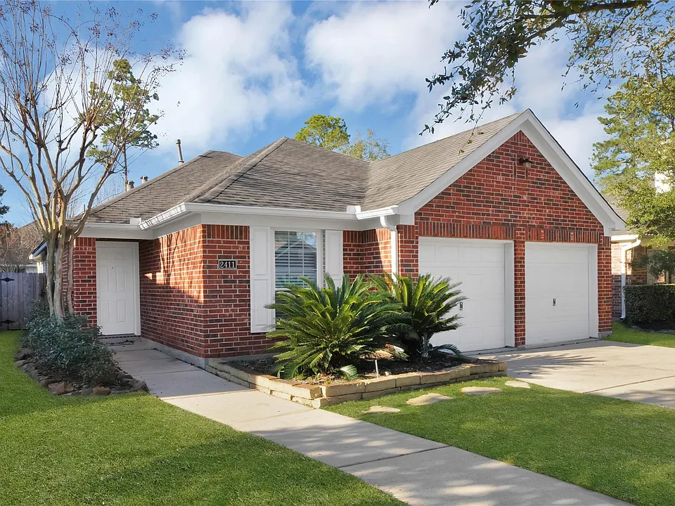 2411 Colonial Springs Ln