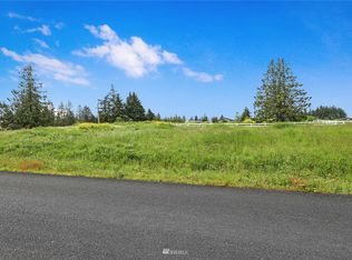 1450 Larkspur Ln, Camano Island, WA 98282