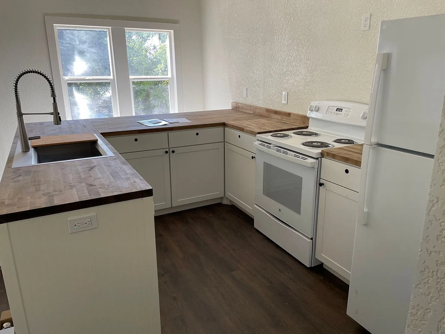 446 Lewis St. — Photo 4