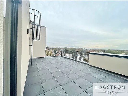 Rented by Hagstrom Management Inc | media 13