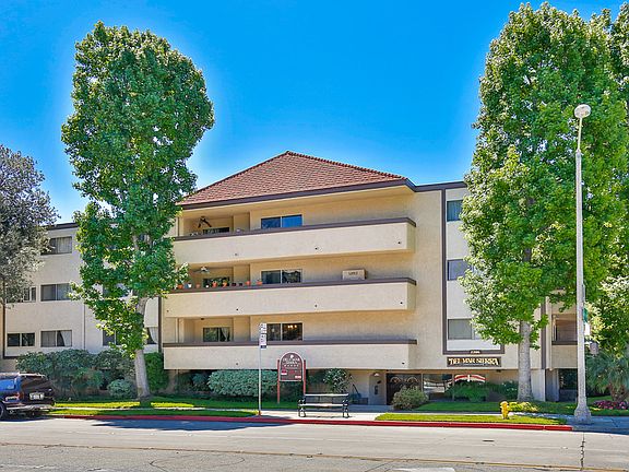 2nd image of 2386 E Del Mar Blvd Unit 117
