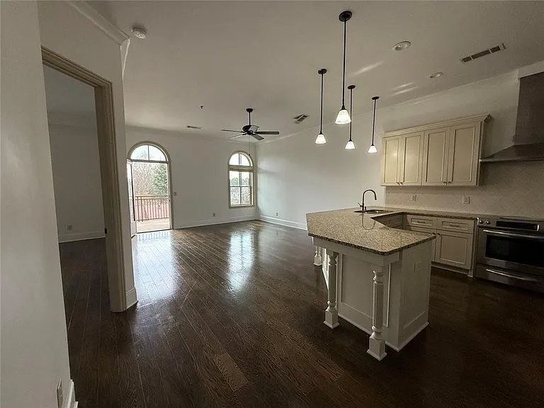 360 Chambers St #155 — Photo 5